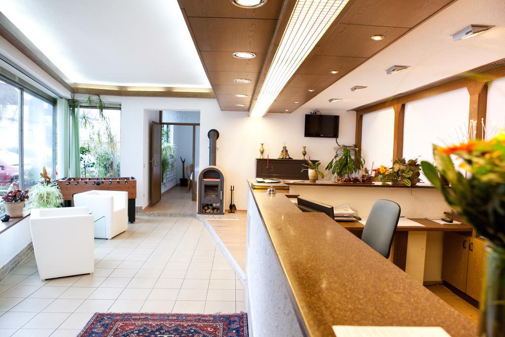 Schwäbisch Gmünd Hotel Kreuz מראה חיצוני תמונה